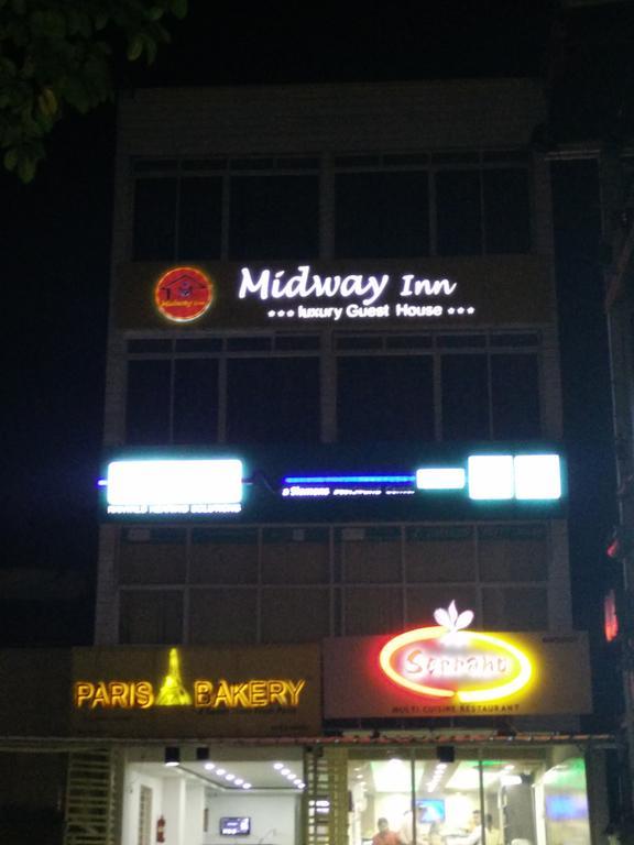 Midway Inn Bhubaneswar Zewnętrze zdjęcie