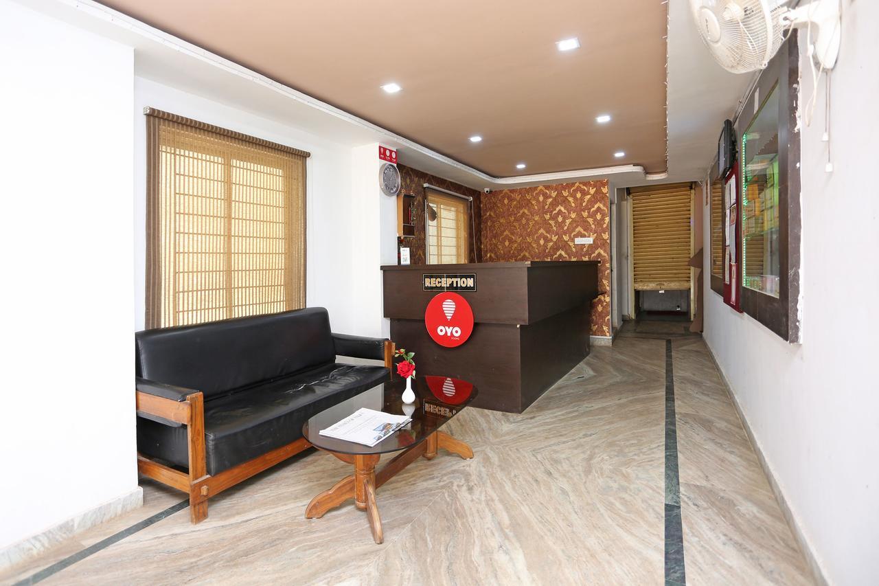 Midway Inn Bhubaneswar Zewnętrze zdjęcie